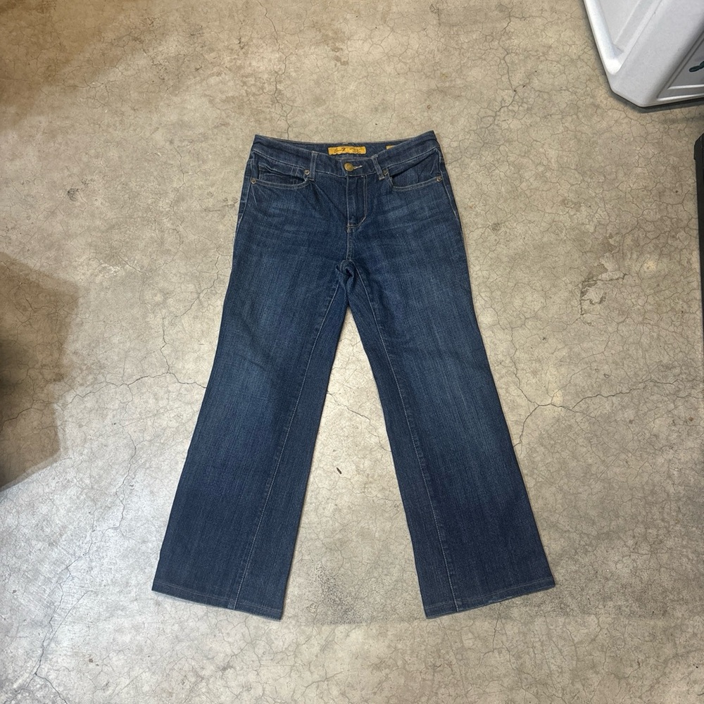 Seven7 Women's Premium Denim Dark Wash Flare Jean. Size 4